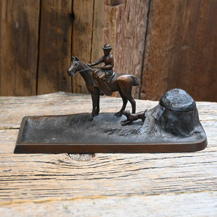 1920's Hunting English Woman Inkwell