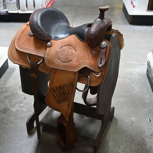 14" USED STRAY STAR ROPING SADDLE