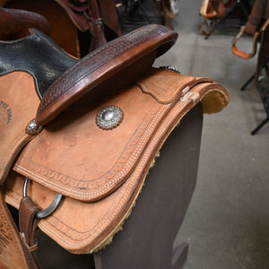 14" USED STRAY STAR ROPING SADDLE