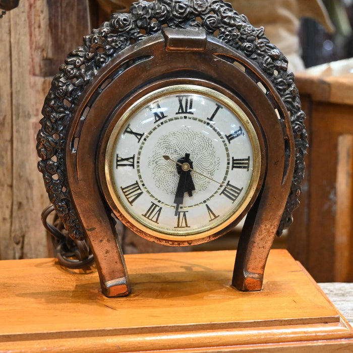 Vintage Race Horse & Jockey w/a Champion Horseshoe Flowers Clock Collectibles Vintage