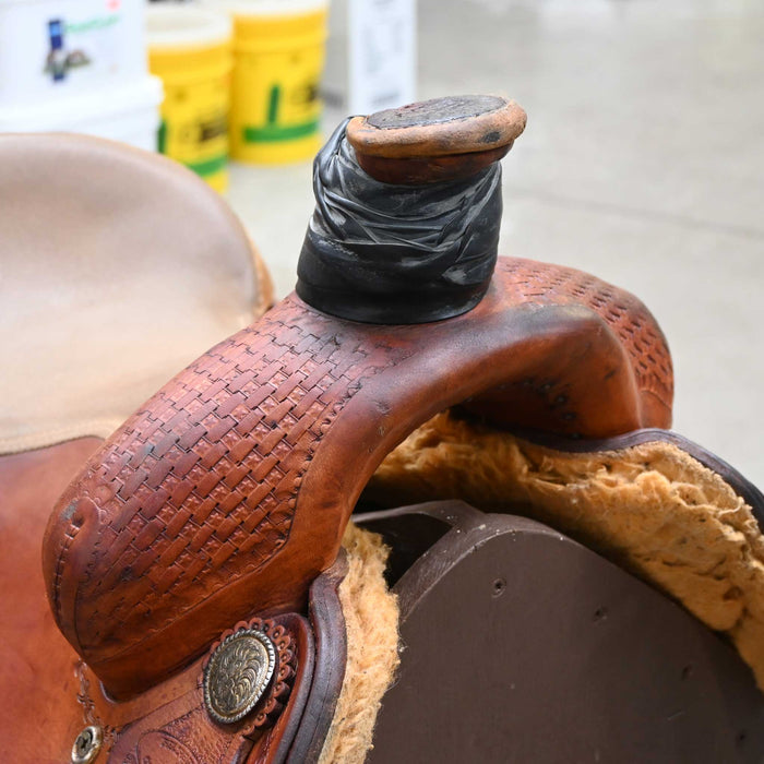 15" USED FELIPE MUNOZ TEAM ROPING SADDLE