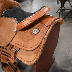 13" USED SRS ROPING SADDLE