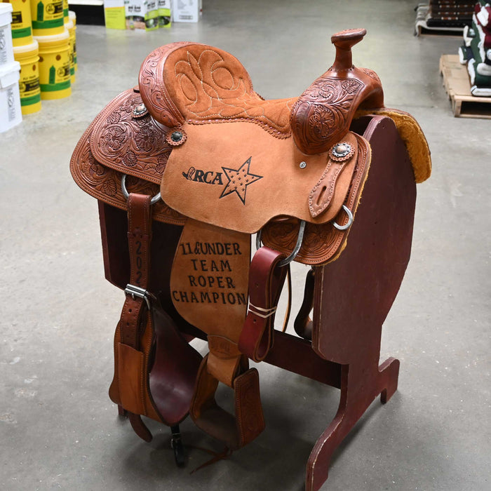 13.5" USED HF&C TEAM ROPING SADDLE