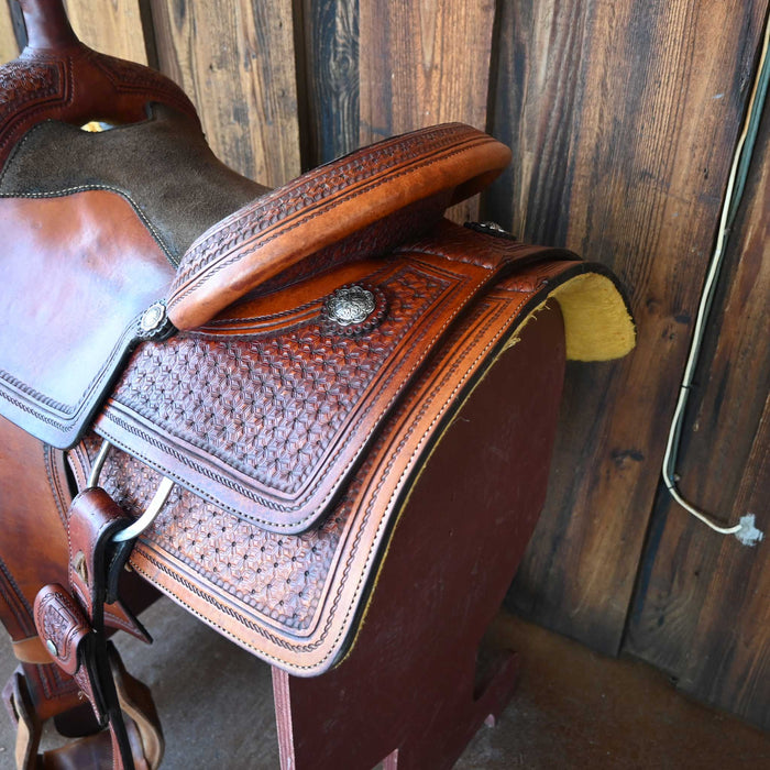 15" USED MASTER TEAM ROPING SADDLE Saddles - Used Master Saddles