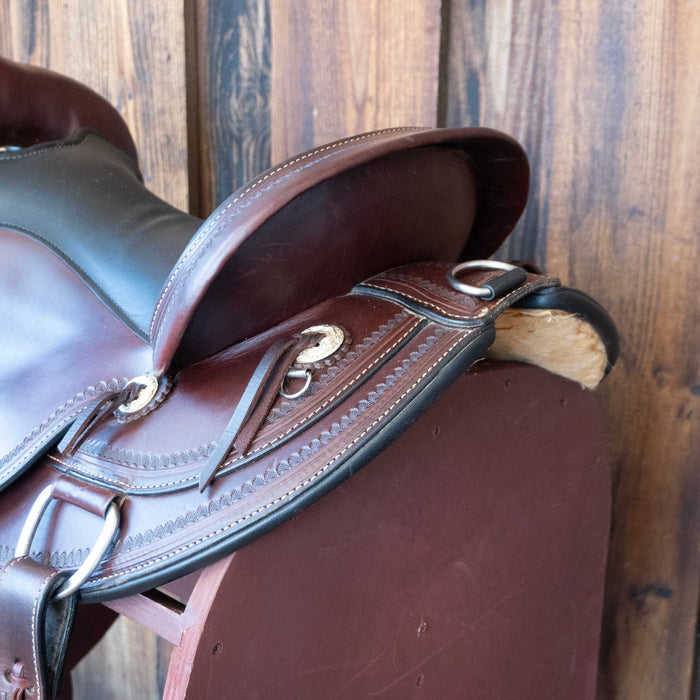 17" USED CIRCLE Y TRAIL SADDLE Saddles - Used Circle Y Saddlery