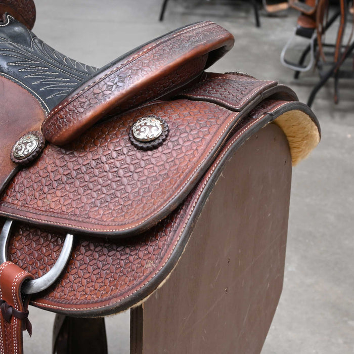 13.5" USED LAZY "L" BY LARRY COATS TEAM ROPING SADDLE
