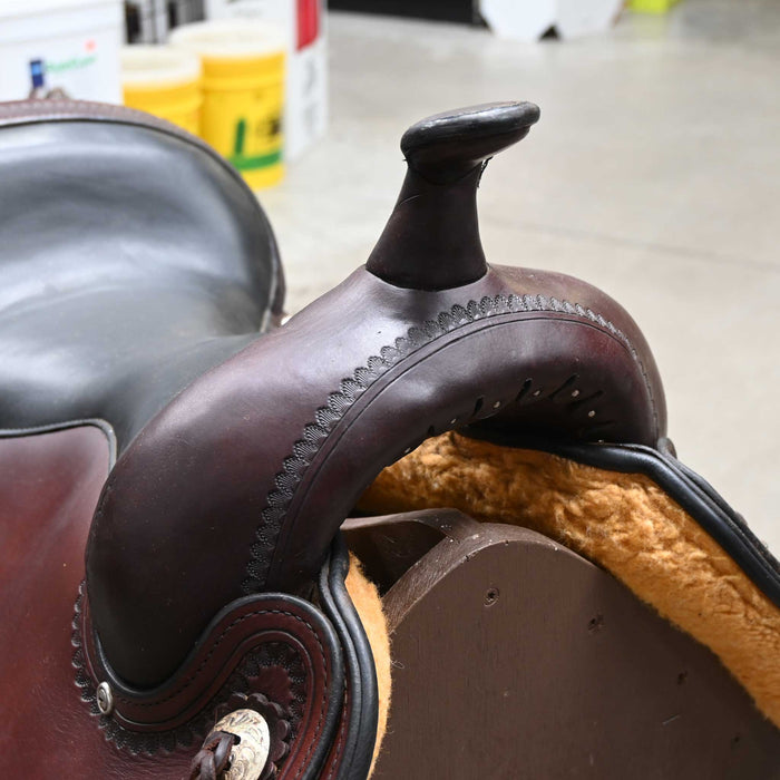 16" USED CIRCLE Y FLEX2 TRAIL SADDLE
