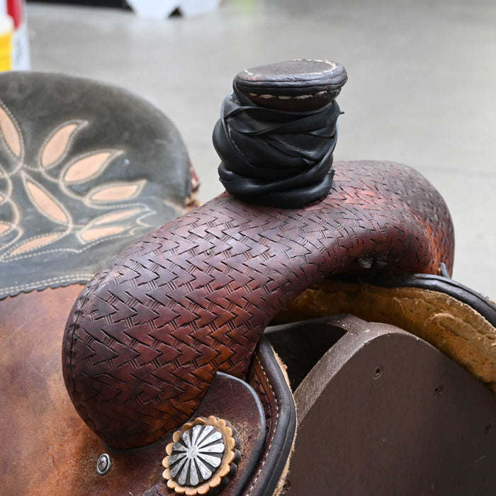14.5" USED DOUBLE J TEAM ROPING SADDLE