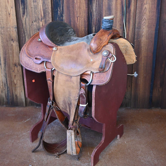 15" USED VICKERS TEAM ROPING SADDLE