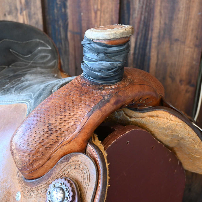 15" USED VICKERS TEAM ROPING SADDLE