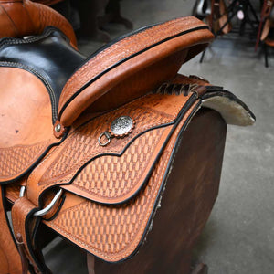 15.5" USED RH HORTON ROPING SADDLE