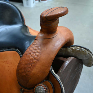 15.5" USED RH HORTON ROPING SADDLE