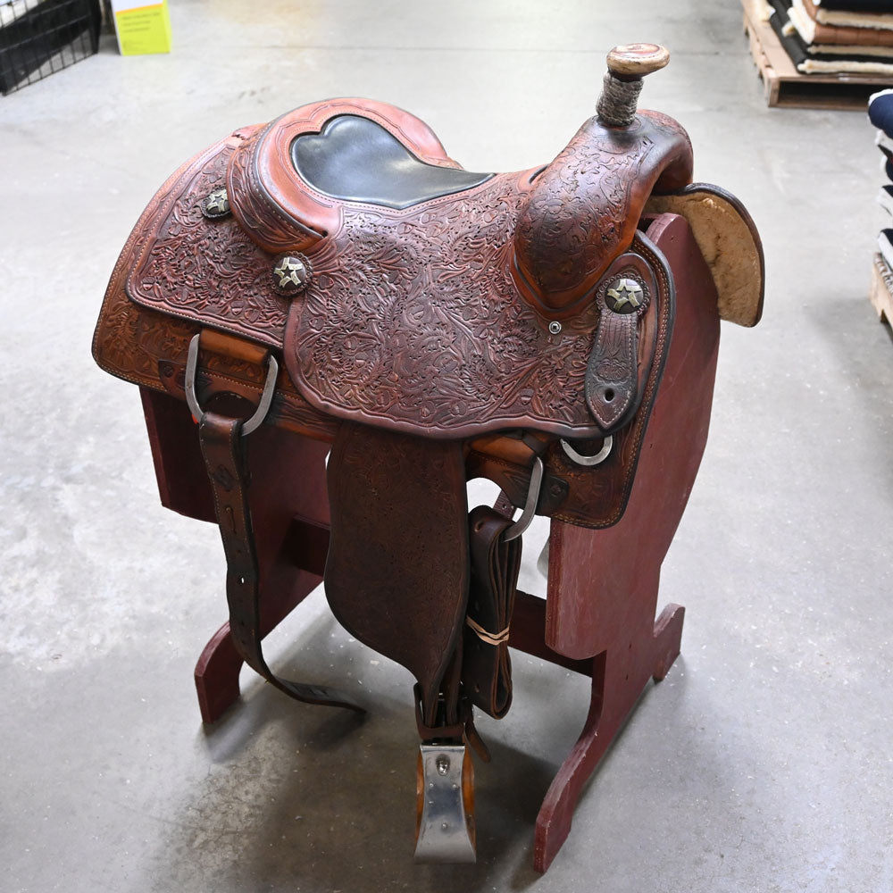 14.5" USED NRS ROPING SADDLE Sale Barn NRS