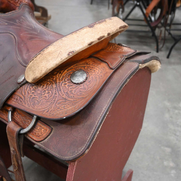14.5" USED COURTS TEAM ROPING SADDLE Saddles - Used Courts Saddlery