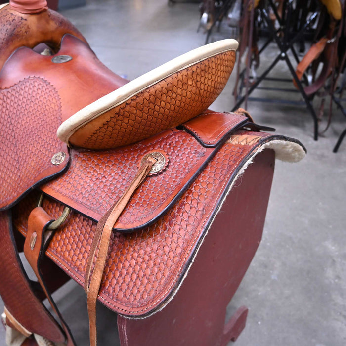 15.5" USED DOUBLE T TEAM ROPING SADDLE Saddles - Used DOUBLE T SADDLERY