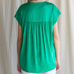 V-Neck Solid Top - Kelly Green WOMEN - Clothing - Tops - Short Sleeved Jodifl   