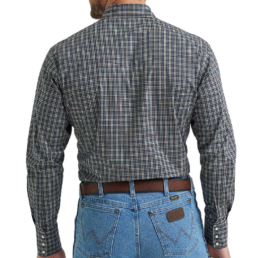 Wrangler Men's Classic Fit Plaid Pearl Snap Western Shirt MEN - Clothing - Shirts - Long Sleeve Wrangler