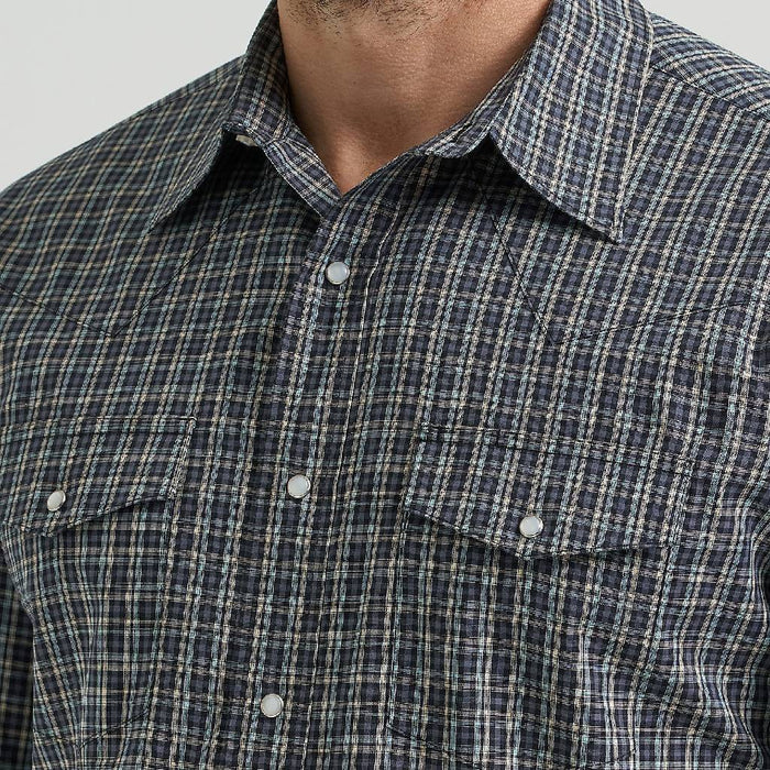 Wrangler Men's Classic Fit Plaid Pearl Snap Western Shirt MEN - Clothing - Shirts - Long Sleeve Wrangler