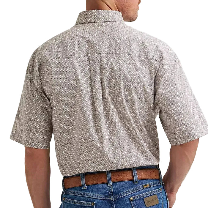 Wrangler Men's George Strait Button Down Shirt MEN - Clothing - Shirts - Short Sleeve Wrangler