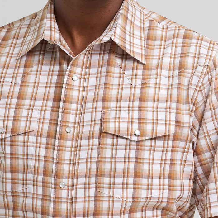 Wrangler Men's Riata Plaid Button Down Shirt MEN - Clothing - Shirts - Short Sleeve Wrangler