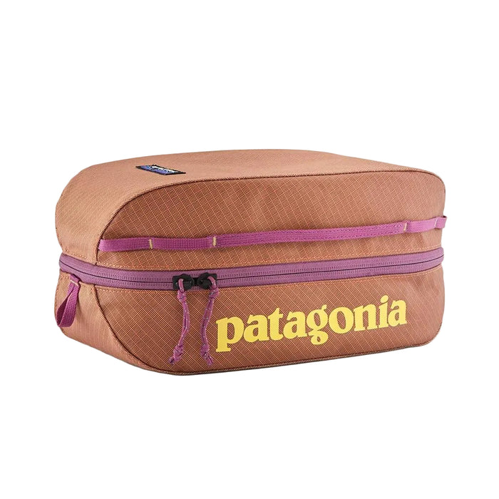 Patagonia 6L Black Hole Cube - Peach Sherbet ACCESSORIES - Luggage & Travel - Shave Kits Patagonia
