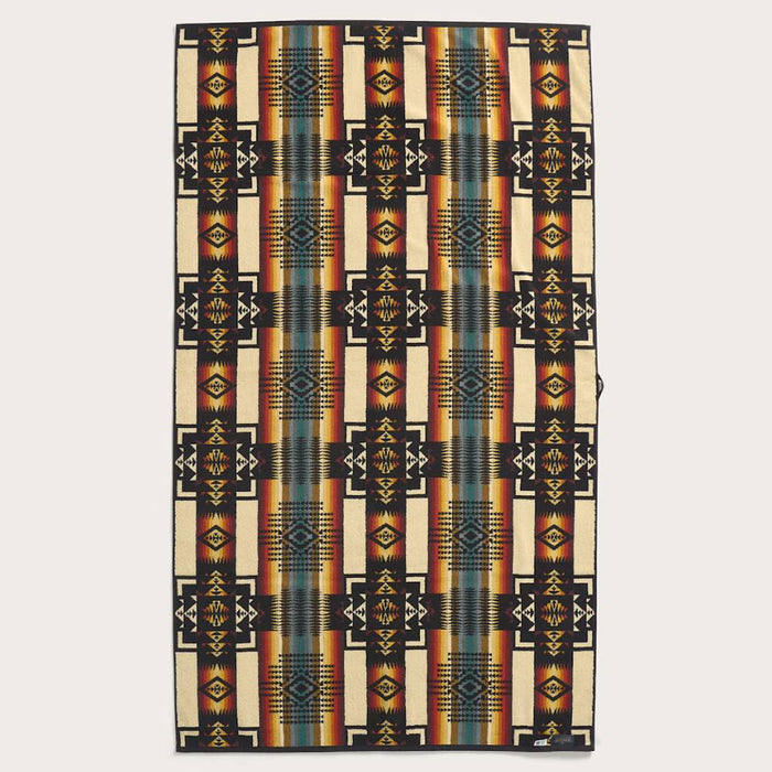 Pendleton Oversized Jacquard Spa Towel- Black HOME & GIFTS - Bath & Body - Towels Pendleton