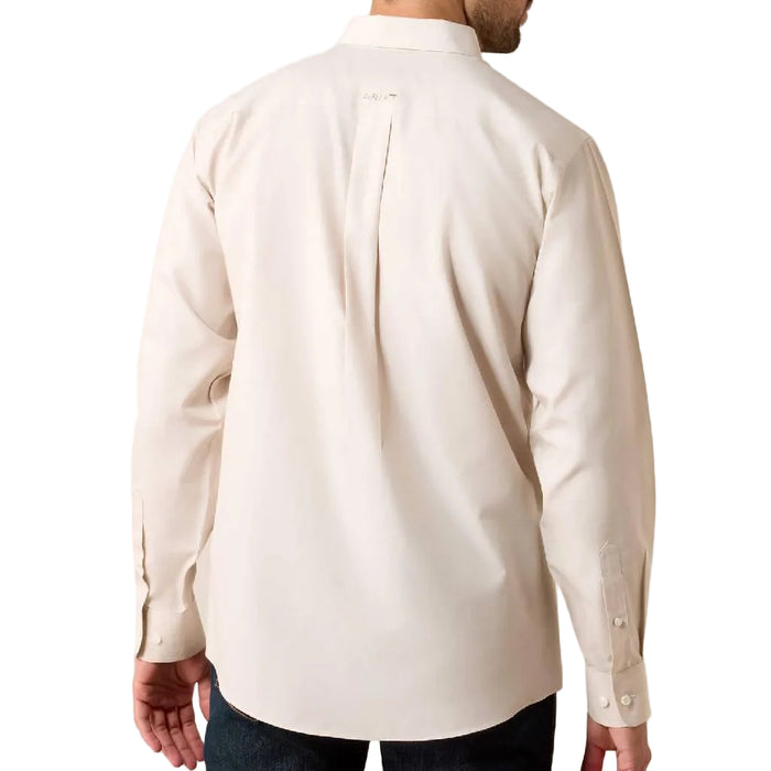 Ariat Men's Solid Pinpoint Oxford Classic Fit Button Down Shirt