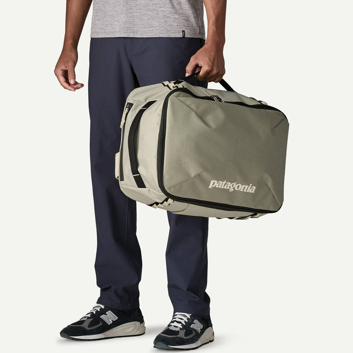 Patagonia Black Hole MLC Wheelie - Weathered Stone ACCESSORIES - Luggage & Travel - Rolling Luggage & Suitcases Patagonia