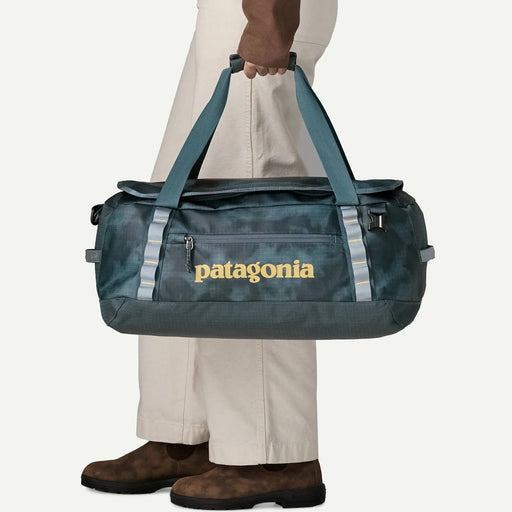 Patagonia 40L Black Hole Duffle Bag - Sastrugi - Summit Blue ACCESSORIES - Luggage & Travel - Duffle Bags Patagonia