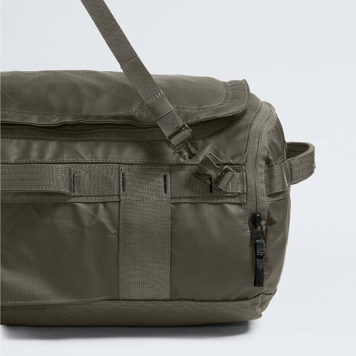 The North Face Base Camp Voyager Duffel 32L ACCESSORIES - Luggage & Travel - Duffle Bags The North Face   