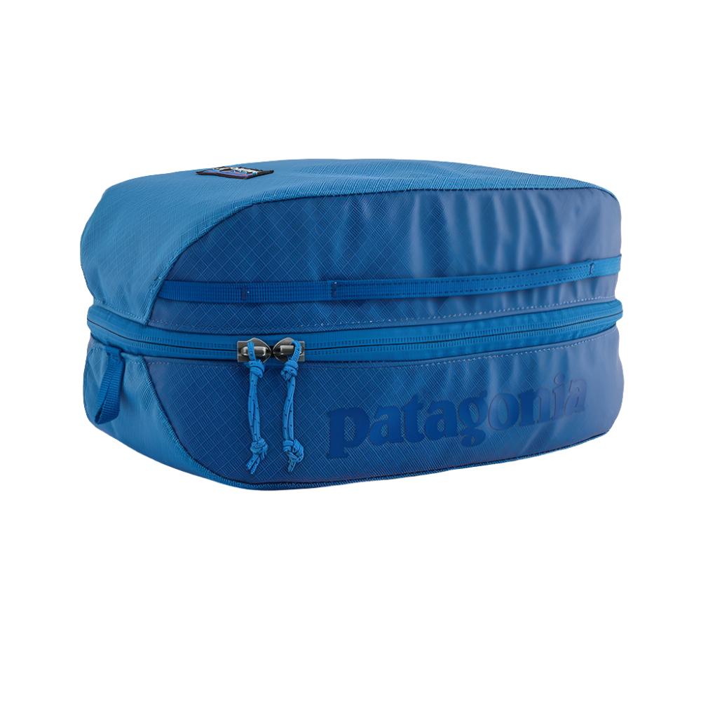 Patagonia Medium Black Hole Cube - Endless Blue ACCESSORIES - Luggage & Travel - Shave Kits Patagonia   