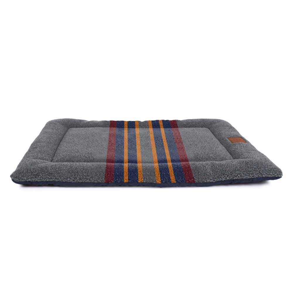 Pendleton Berber Lake Comfort Cushion