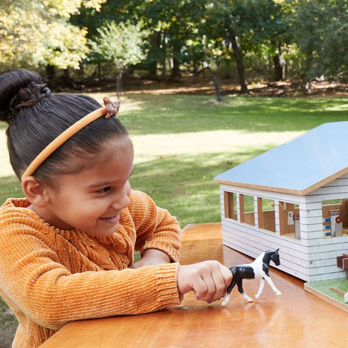 Breyer Farms™ Deluxe Arena Stable