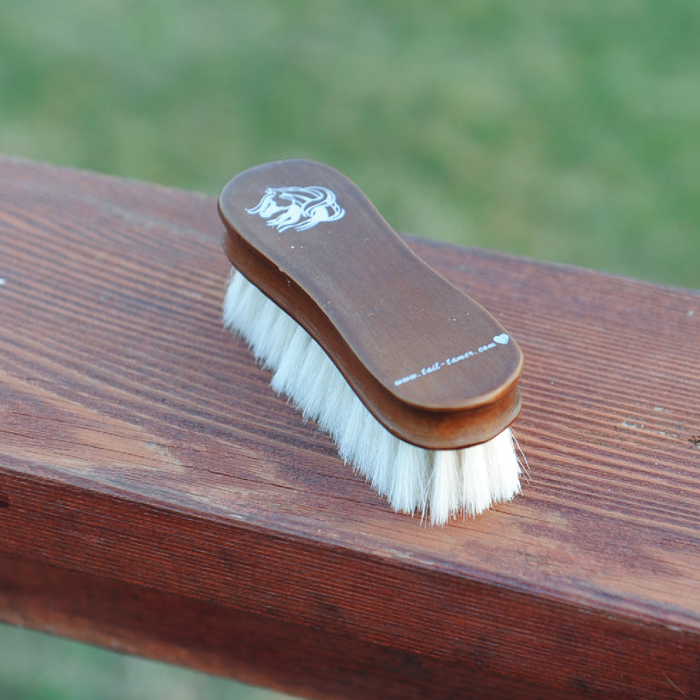 Professional's Choice Small Goat Hair Face Brush Equine - Grooming Professional's Choice   