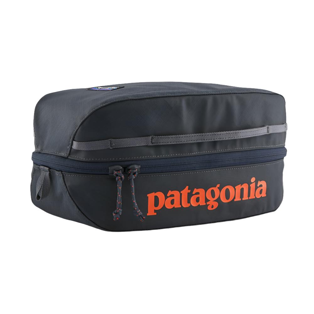 Patagonia Medium Black Hole Cube - Smolder Blue ACCESSORIES - Luggage & Travel - Shave Kits Patagonia   