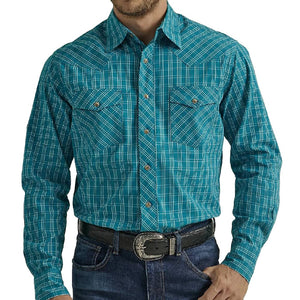 Wrangler 20X Advance Comfort Plaid Snap Shirt MEN - Clothing - Shirts - Long Sleeve Shirts Wrangler   
