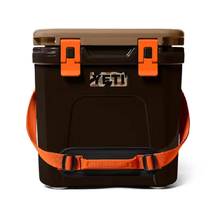 Yeti Roadie 24 Hard Cooler - Wetlands Camo