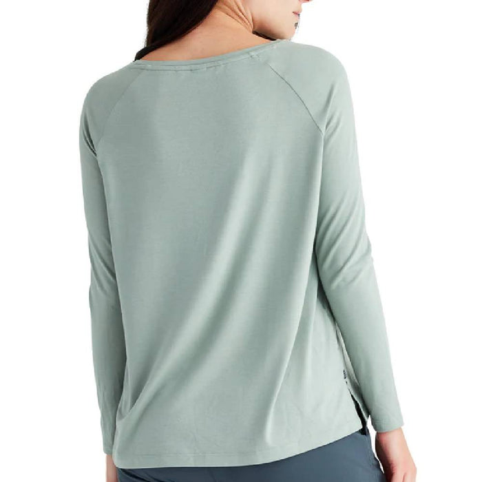 Free Fly Women's Bamboo Everyday Flex Shirt - Dark Sage WOMEN - Clothing - Tops - Long Sleeved Free Fly Apparel   